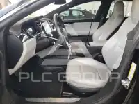 2015 Tesla Model S photo