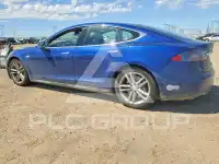 2015 Tesla Model S фото