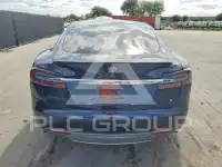 2015 Tesla Model S фото