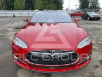 2015 Tesla Model S photo