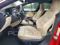 2015 Tesla Model S photo