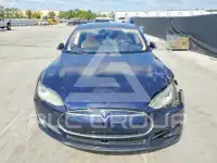 2015 Tesla Model S фото
