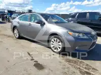 2015 Lexus ES photo