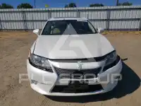 2015 Lexus ES300 photo