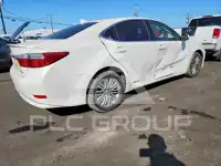 2015 Lexus ES300 photo