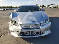 2015 Lexus ES350 photo