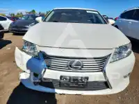 2015 Lexus ES350 photo