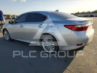 2015 Lexus ES350 photo