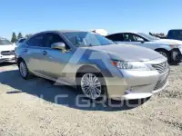 2015 Lexus ES350 photo