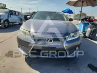 2015 Lexus ES350 photo