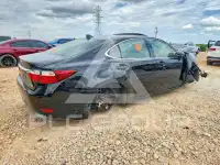 2015 Lexus ES350 photo