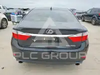 2015 Lexus ES350 photo