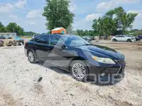 2015 Lexus ES350 photo