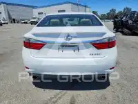 2015 Lexus ES350 photo