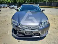 2015 Lexus ES350 photo