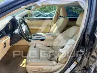 2015 Lexus ES350 photo
