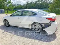 2015 Lexus ES350 photo