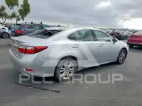 2015 Lexus ES350 photo