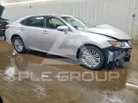 2015 Lexus ES350 photo