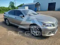 2015 Lexus LS460 фото
