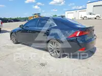 2015 Lexus IS photo