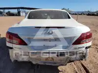 2015 Lexus IS photo