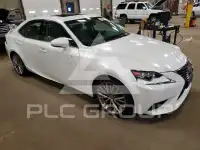 2015 Lexus IS photo