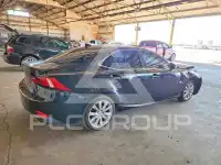 2015 Lexus IS photo