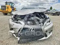 2015 Lexus IS photo