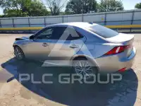 2015 Lexus IS photo