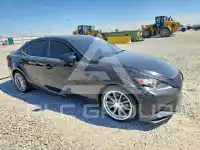 2015 Lexus IS photo