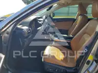2015 Lexus IS photo