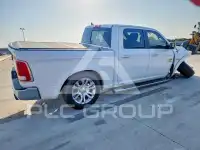 2015 RAM 1500 photo