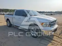2015 RAM 1500 photo