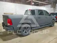 2015 RAM 1500 photo