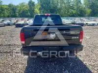 2015 RAM 1500 photo