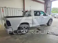 2015 RAM 1500 photo