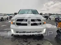 2015 RAM 1500 photo