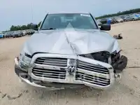 2015 RAM 1500 photo