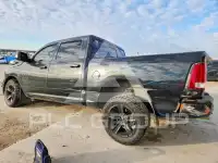 2015 RAM 1500 photo