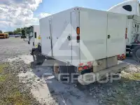 2015 Isuzu NPR фото