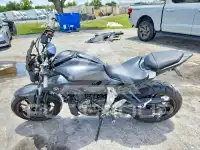 2015 Yamaha FZ07 фото