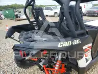2015 Can-AM Sidebyside фото
