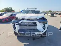 2015 Toyota 4 RUNNER photo