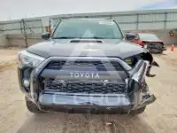 2015 Toyota 4 RUNNER photo