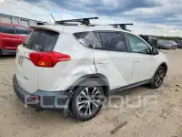 2015 Toyota RAV4 photo