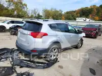 2015 Toyota RAV4 фото