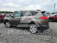 2015 Toyota RAV4 фото