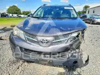 2015 Toyota RAV4 photo