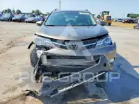 2015 Toyota RAV4 фото